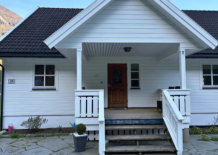 Flam Holiday Home